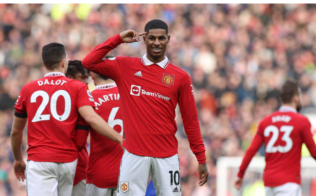 佩罗对霍伊 佩罗对霍伊